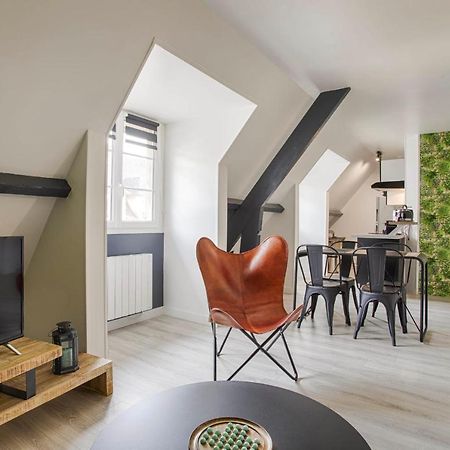La Casa Centra Charm At Falaise'S Downtown Apartment Falaise  Luaran gambar