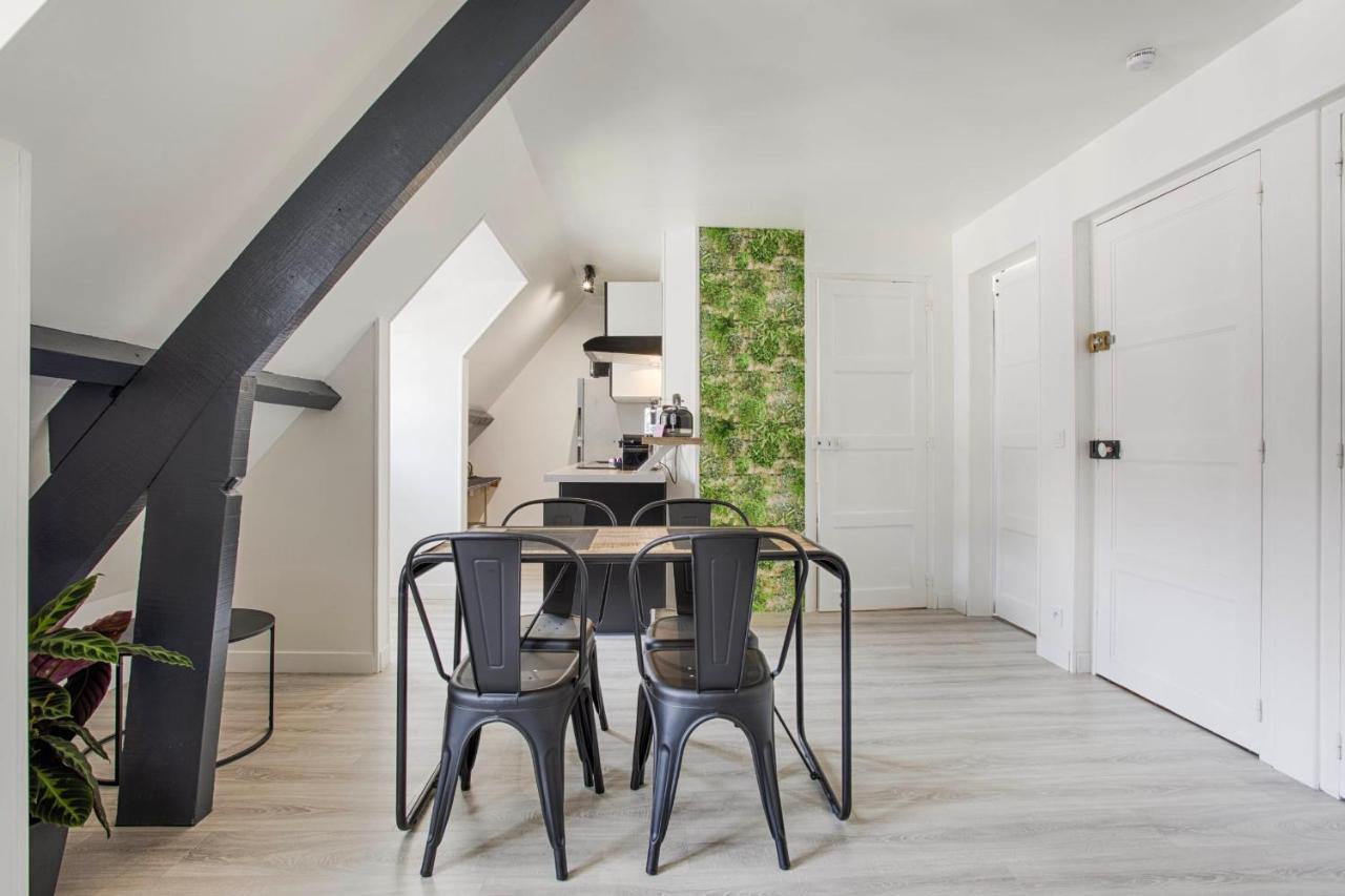 La Casa Centra Charm At Falaise'S Downtown Apartment Falaise  Luaran gambar