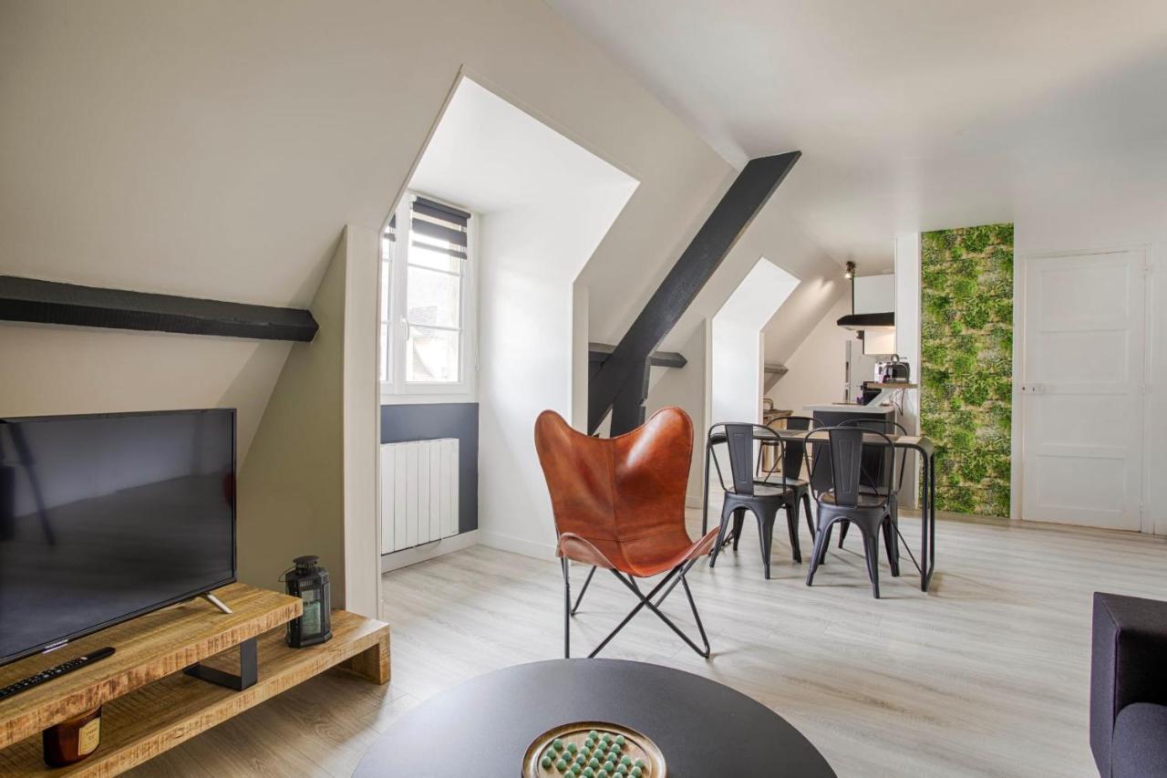 La Casa Centra Charm At Falaise'S Downtown Apartment Falaise  Luaran gambar